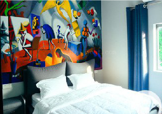 宜君对于酒店的墙体彩绘而言更注重哪些方面？